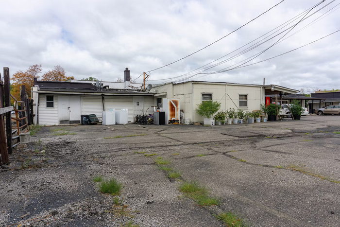 Best Motel - Real Estate Photo (newer photo)